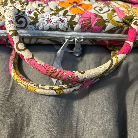 Vera Bradley Hard Shell Laptop Computer Case Bag Folkloric (Retired) with Strap - Picture 11 of 16